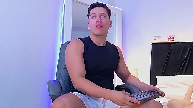 NIKLAS BRAUNN01 online show from 6, 3, 2026