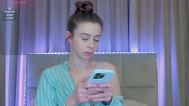 Nikalettaa online show from 2, 4, 2026