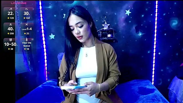 ValentinaRojass  online show from 13, 3, 2026