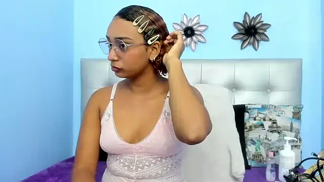 Saray sexylove online show from 15, 4, 2026