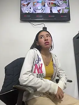 LilyRossi  online show from 4, 5, 2026