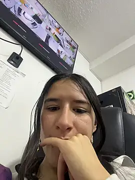 Snapshot of LilyRossi_ chatting on 15, 7, 2026 LilyRossi online show from 15, 7, 2026