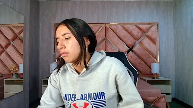 LilyRossi  online show from 21, 5, 2026