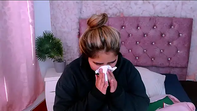 Sofiazaf  online show from 7, 4, 2026