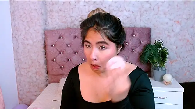 Sofiazaf  online show from 12, 3, 2026