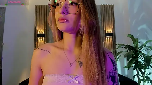 Melodylanee online show from 31, 3, 2026