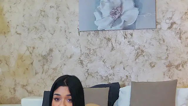 MissNaomiBelle online show from 30, 4, 2026