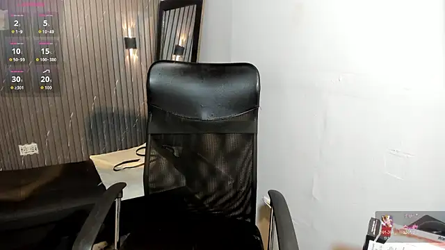 CharlotteKing8 online show from 7, 3, 2026