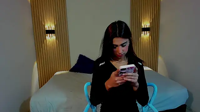 CharlotteKing8 online show from 3, 3, 2026