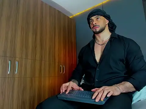 massimo visconti online show from 7, 3, 2026