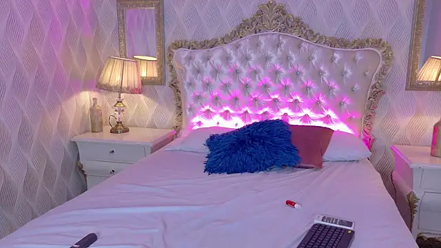 mia venon online show from 15, 4, 2026