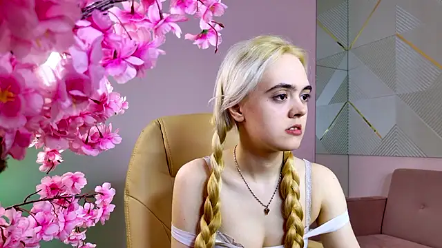 Bambi Bloom online show from 4, 3, 2026