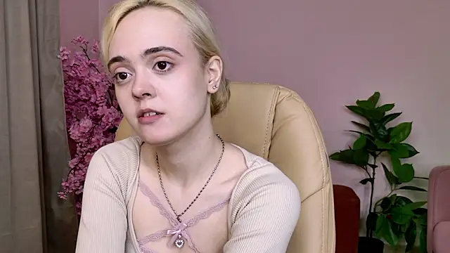 Bambi Bloom online show from 26, 3, 2026