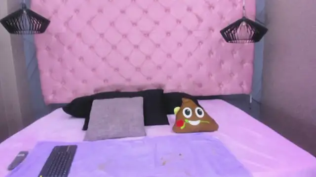 SARA HORNY- online show from 11, 3, 2026