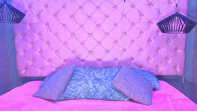 SARA HORNY- online show from 22, 4, 2026