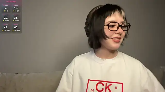 AueshaSimon online show from 4, 3, 2026