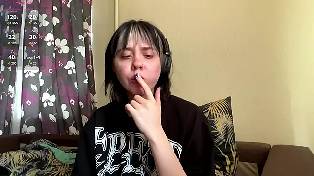 AueshaSimon online show from 11, 6, 2026