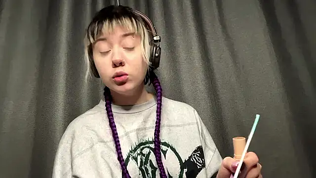 AueshaSimon online show from 20, 3, 2026