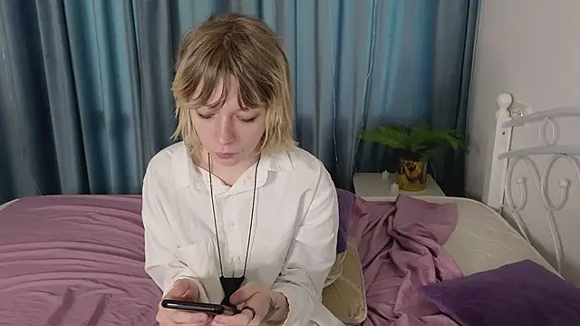 MollySally online show from 15, 5, 2026
