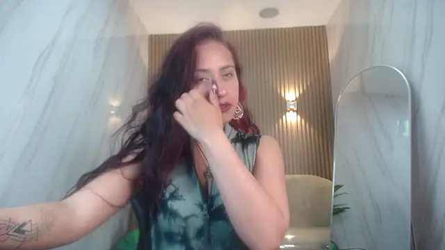 Snapshot of Lola_roses_tf chatting on 11, 6, 2026 Lola roses tf online show from 11, 6, 2026