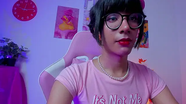 Madeline 21 online show from 2, 3, 2026