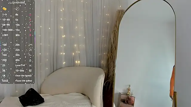 Snapshot of helen_zen chatting on 24, 4, 2026 helen zen online show from 24, 4, 2026