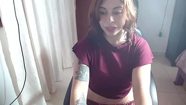 Snapshot of IrisArellano_ chatting on 23, 6, 2026 IrisArellano online show from 23, 6, 2026