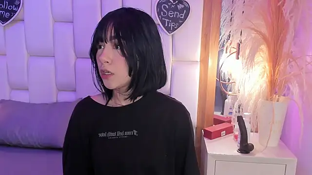 Bamby buu online show from 8, 4, 2026