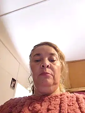 momismilf544 online show from 1, 5, 2026