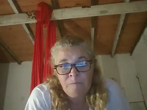 momismilf544 online show from 2, 4, 2026