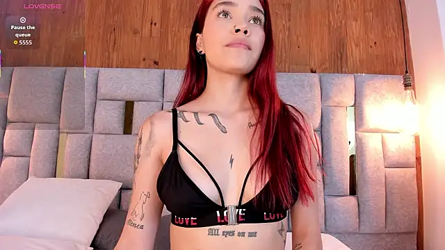 camilaa smith  online show from 28, 2, 2026