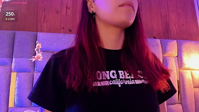 camilaa smith  online show from 20, 4, 2026