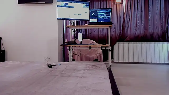 LadyAriaHunt online show from 19, 3, 2026