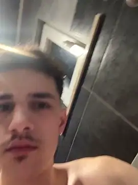 KillianLau26510 online show from 24, 3, 2026