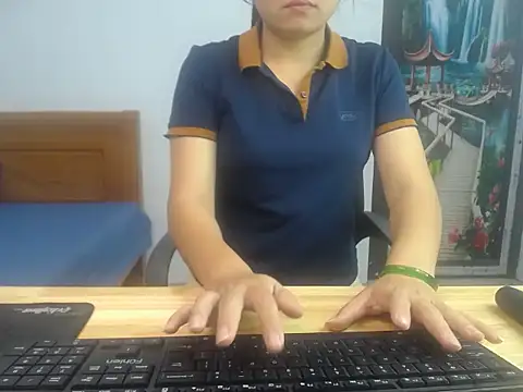 Lisa Sweet86 online show from 8, 5, 2026