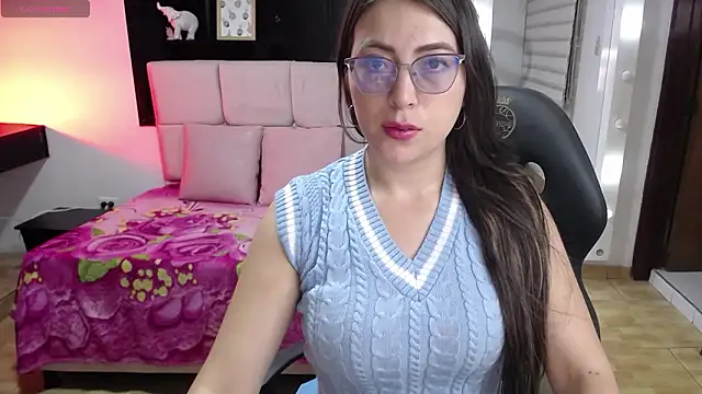 Amara sexyy  online show from 3, 3, 2026