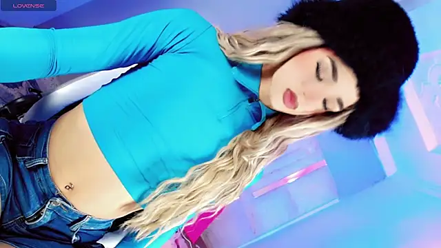 Sophiaa doll  online show from 15, 4, 2026