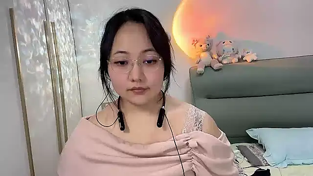 Snapshot of Susu-36E chatting on 17, 6, 2026 Susu-36E online show from 17, 6, 2026