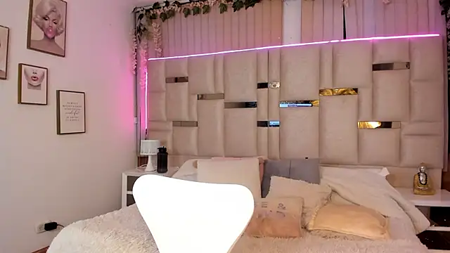 Hanna klover online show from 28, 2, 2026