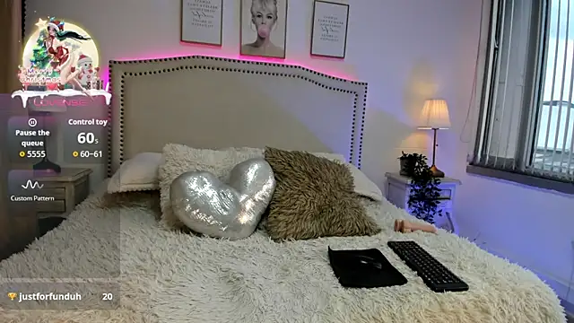 Snapshot of Hanna_klover chatting on 19, 5, 2026 Hanna klover online show from 19, 5, 2026