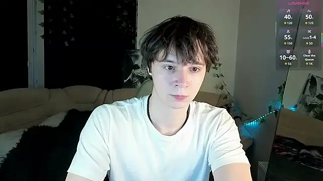 Snapshot of AnthonyCuutie chatting on 1, 5, 2026 AnthonyCuutie online show from 1, 5, 2026