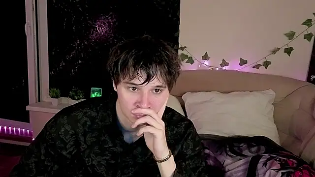 AnthonyCuutie online show from 18, 4, 2026