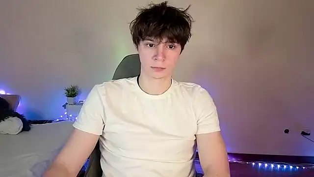 Snapshot of AnthonyCuutie chatting on 15, 5, 2026 AnthonyCuutie online show from 15, 5, 2026