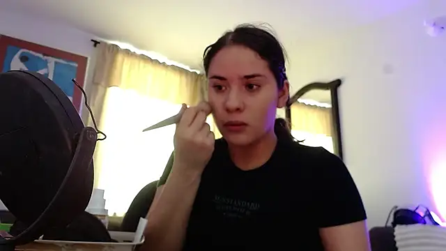 AriaDonatti online show from 8, 3, 2026