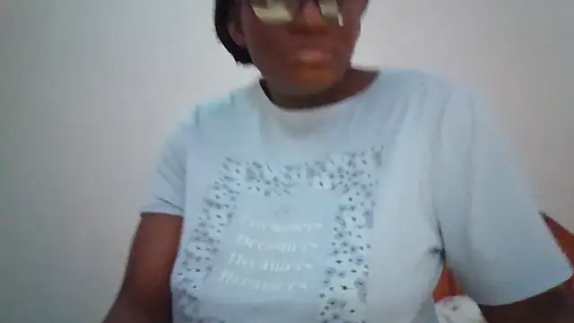Snapshot of SexyGemBeauty chatting on 9, 4, 2026 SexyGemBeauty online show from 9, 4, 2026