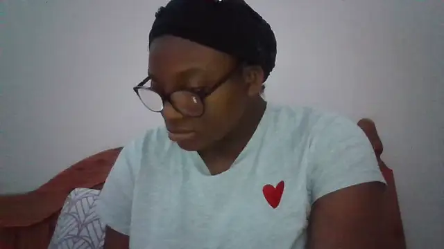 Snapshot of SexyGemBeauty chatting on 10, 4, 2026 SexyGemBeauty online show from 10, 4, 2026