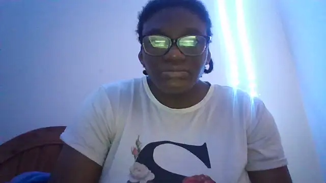 Snapshot of SexyGemBeauty chatting on 21, 6, 2026 SexyGemBeauty online show from 21, 6, 2026