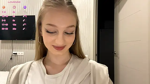 Snapshot of Anika_Socutehe chatting on 4, 6, 2026 Anika Socutehe online show from 4, 6, 2026