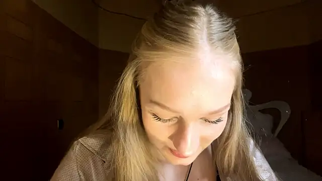 Anika Socutehe online show from 20, 4, 2026