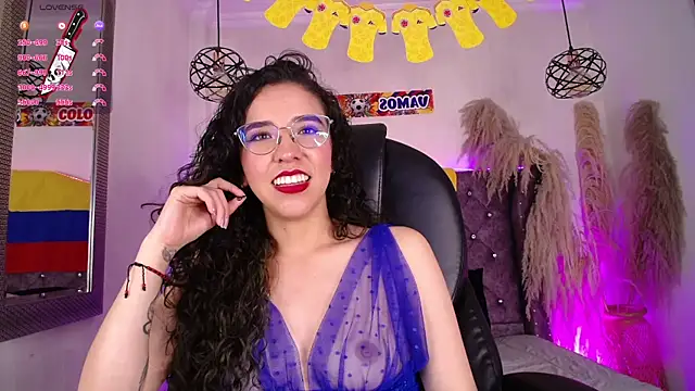 Snapshot of Amara_Davis1 chatting on 7, 7, 2026 Amara Davis1 online show from 7, 7, 2026